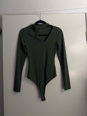 Abercrombie & Fitch Olive Green Long-Sleeve V-Neck Hooded Bodysuit
